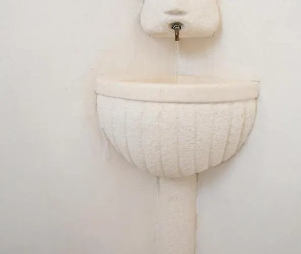 Blue Symphony Old Town *