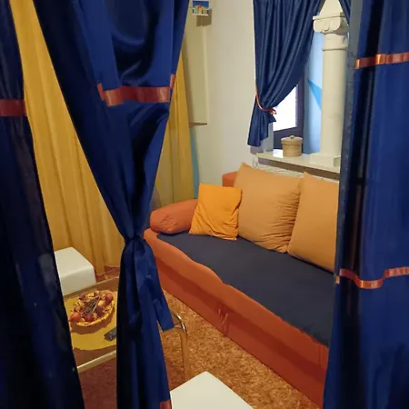 Blue Symphony Old Town *